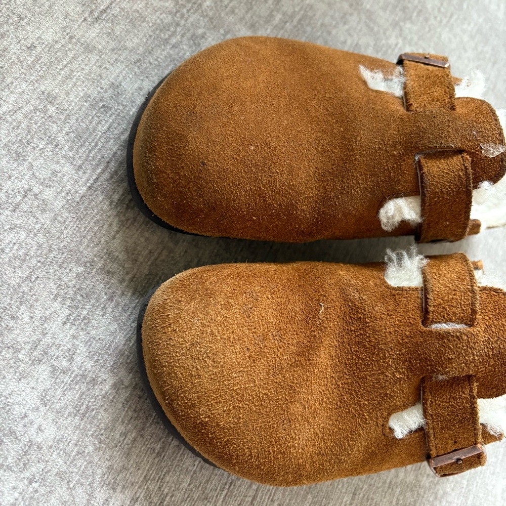 Birkenstock Boston Sherpa Clog Slides - Picture 5 of 5